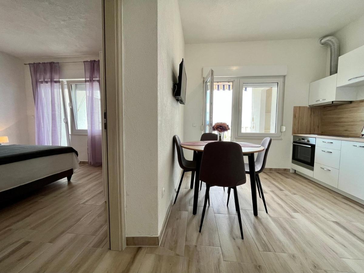Apartmani “Kresimir” Omis Exterior photo